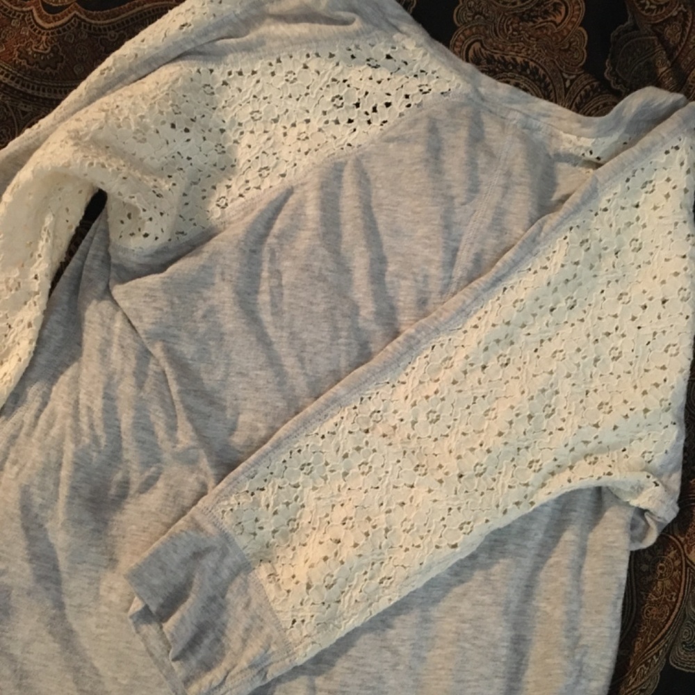 Express top. Size medium. - Picture 4 of 4